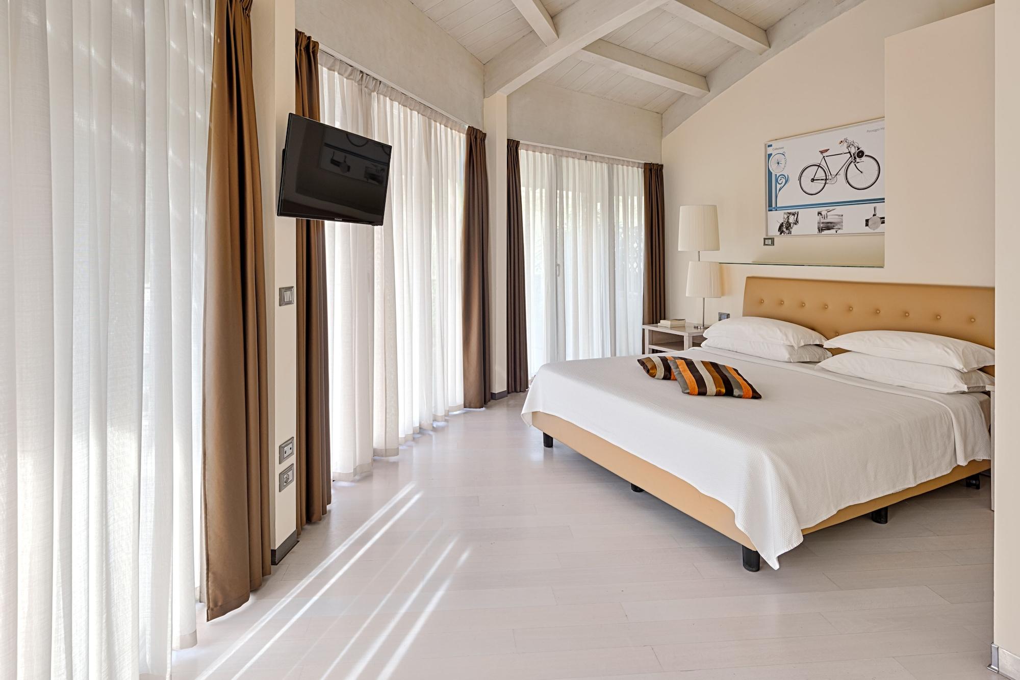 Hotel Riviera Dei Fiori San Lorenzo al Mare Εξωτερικό φωτογραφία