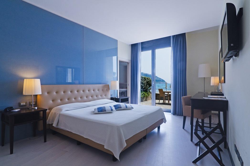 Hotel Riviera Dei Fiori San Lorenzo al Mare Εξωτερικό φωτογραφία