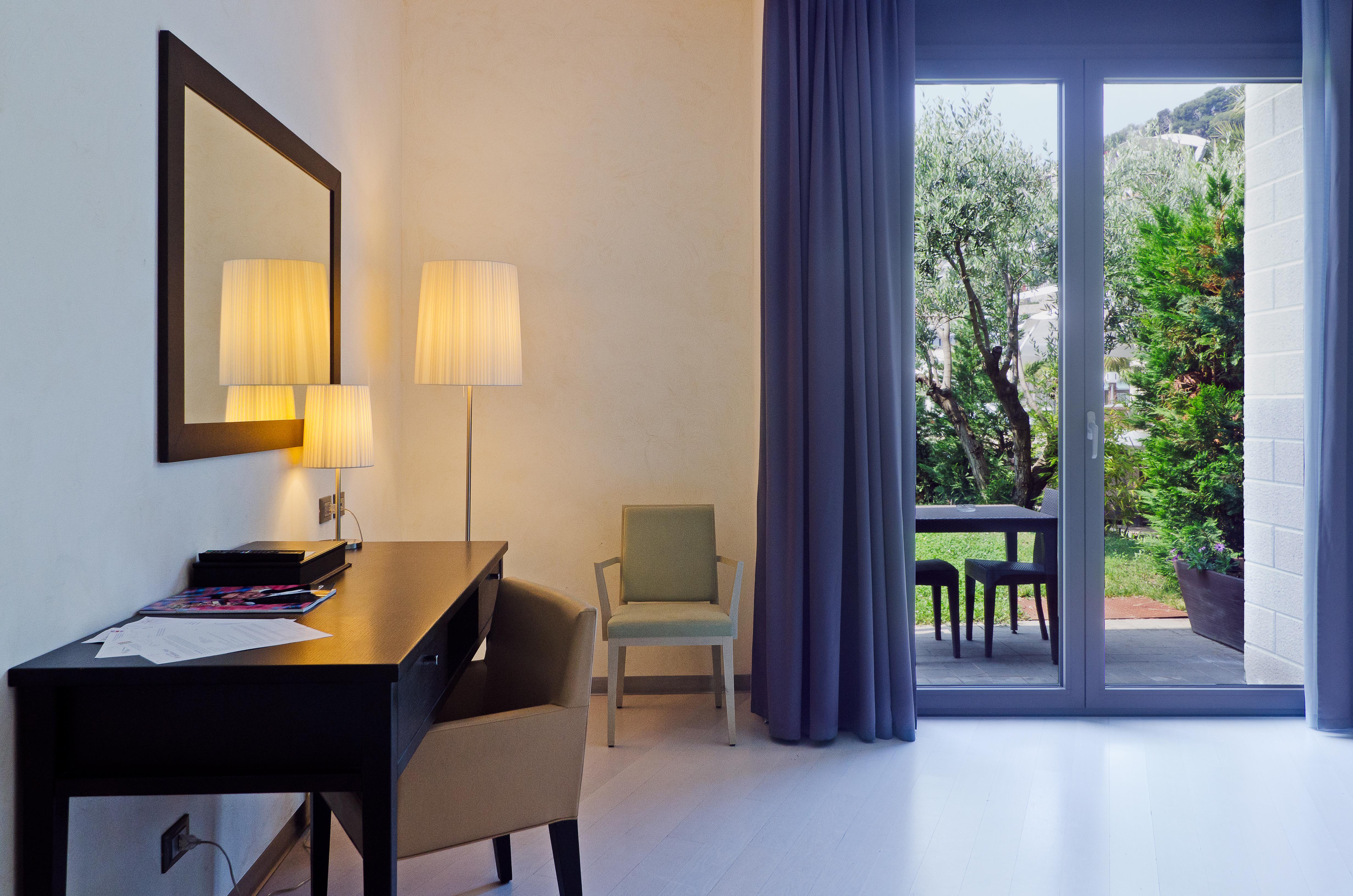Hotel Riviera Dei Fiori San Lorenzo al Mare Εξωτερικό φωτογραφία