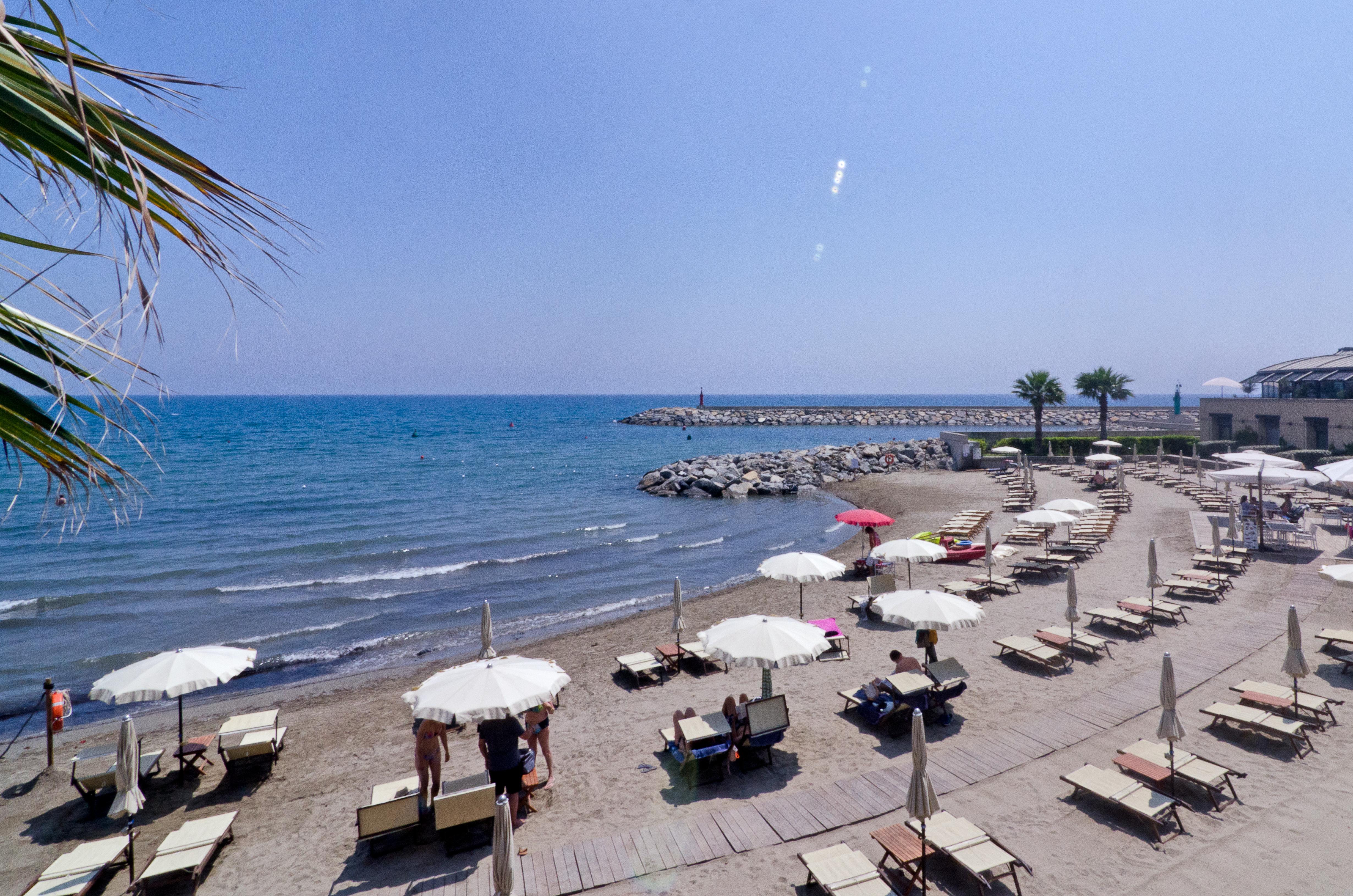 Hotel Riviera Dei Fiori San Lorenzo al Mare Εξωτερικό φωτογραφία