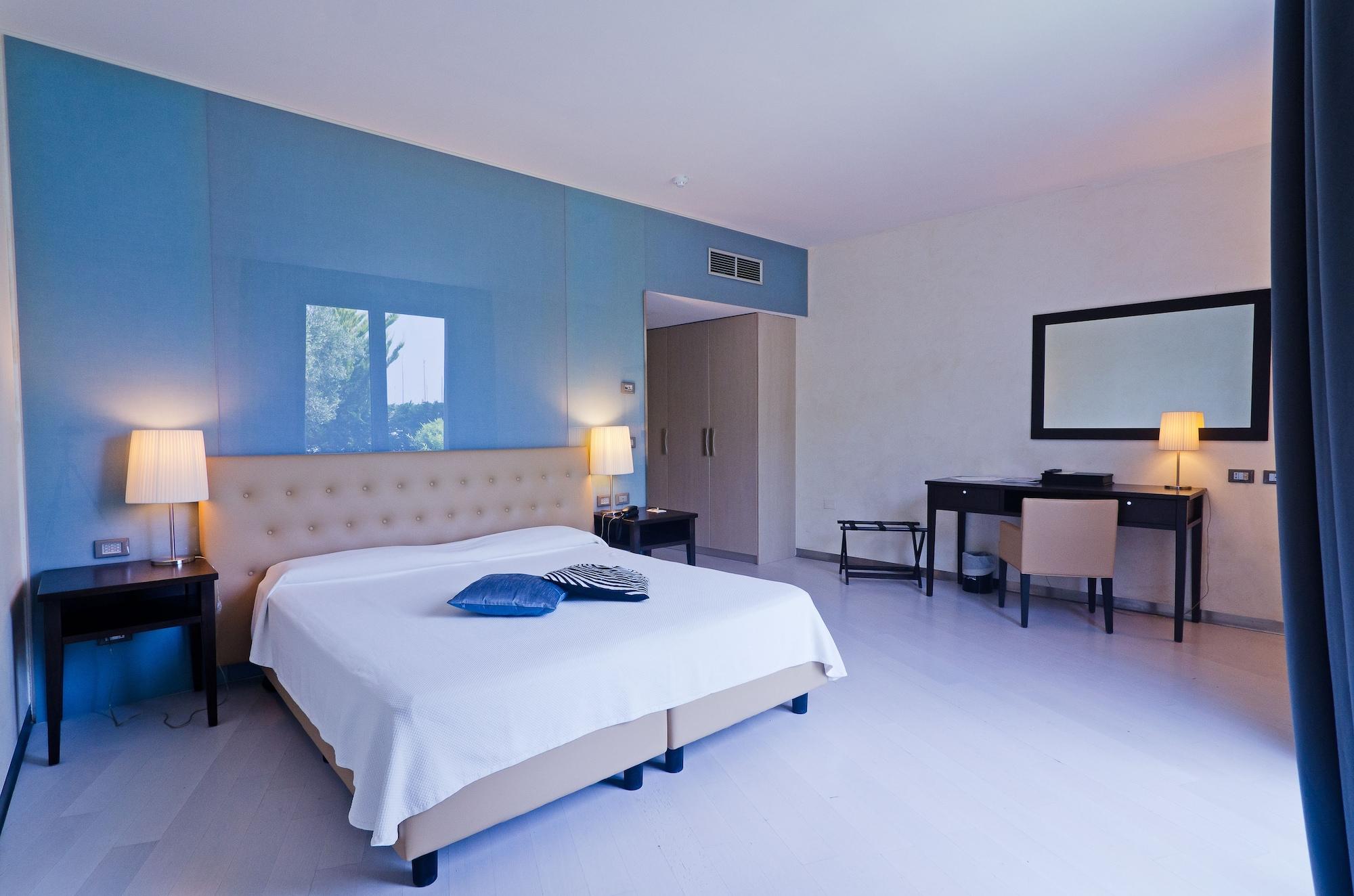 Hotel Riviera Dei Fiori San Lorenzo al Mare Εξωτερικό φωτογραφία