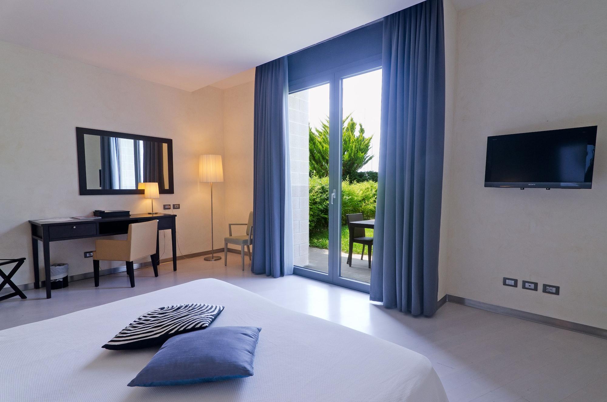 Hotel Riviera Dei Fiori San Lorenzo al Mare Εξωτερικό φωτογραφία