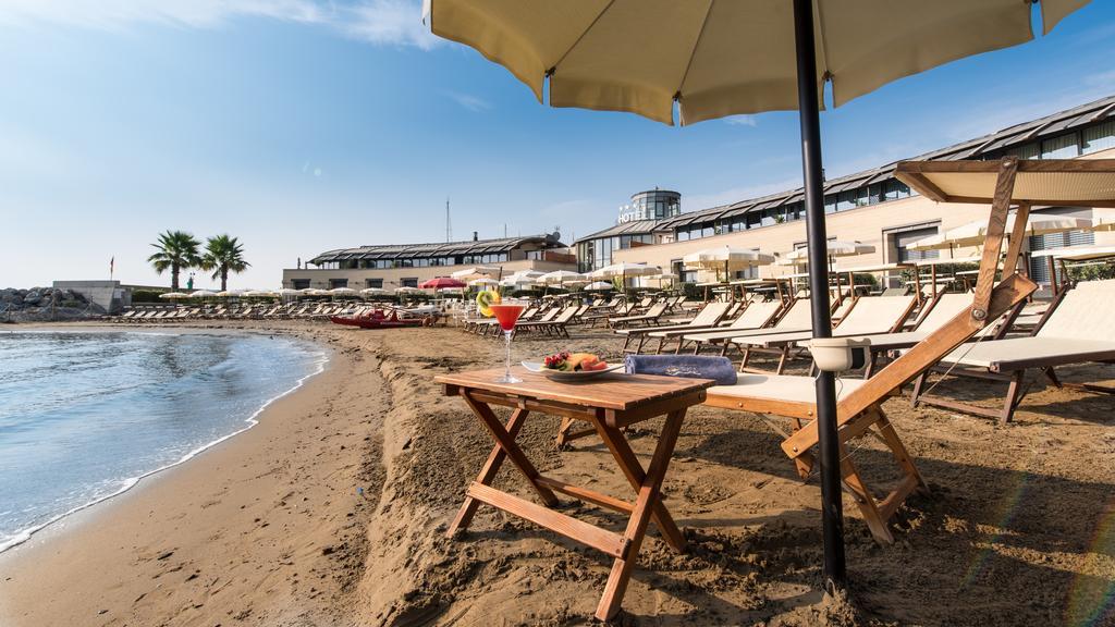 Hotel Riviera Dei Fiori San Lorenzo al Mare Εξωτερικό φωτογραφία